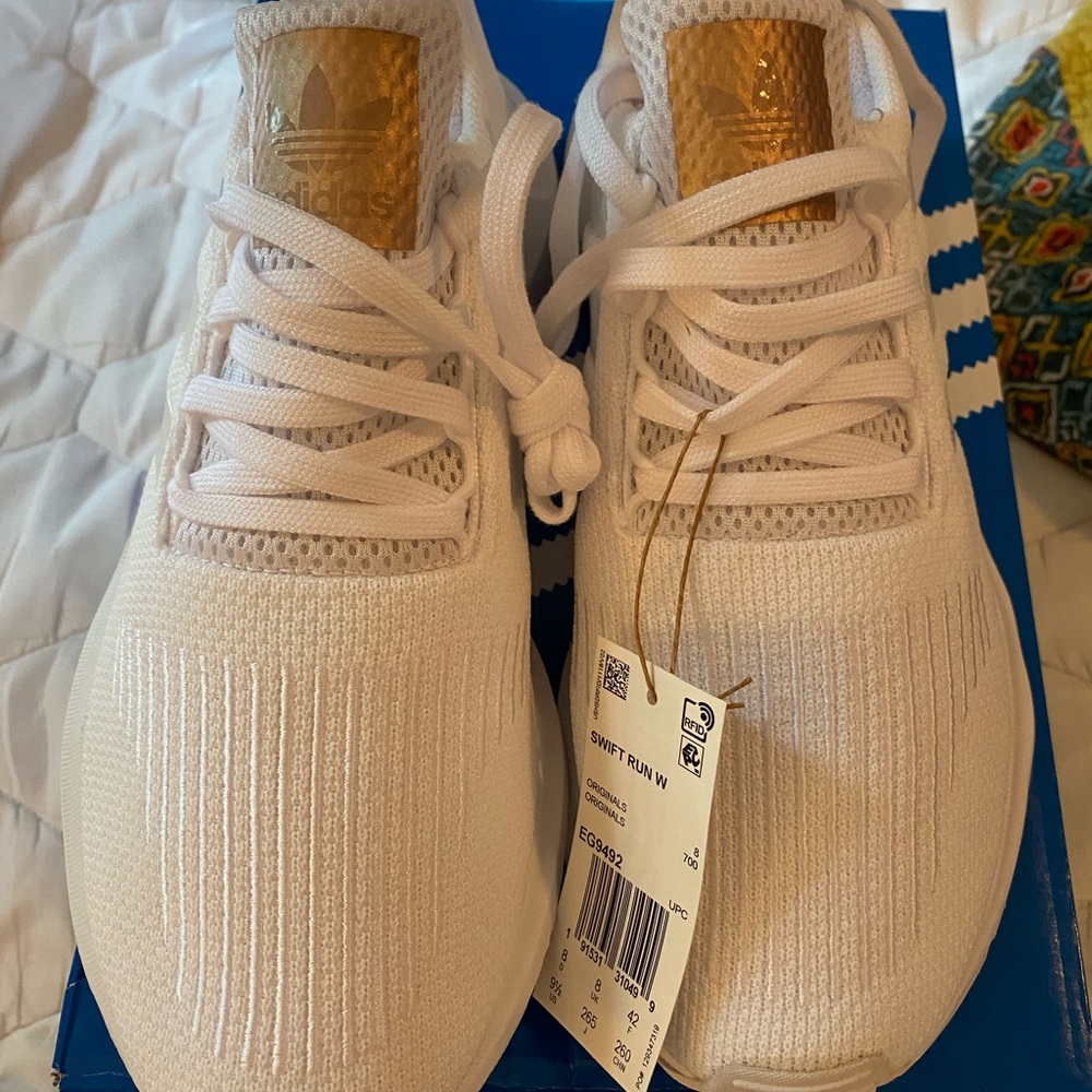 Adidas swift run